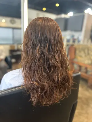 ロング Julia🖤 縮毛矯正🌬️🩵のヘアスタイル