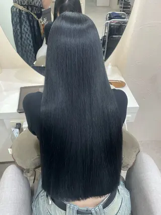 ロング 佐藤 菜穂のヘアスタイル