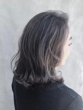 ミディアム カラー MOU namba ムウナンバのヘアスタイル