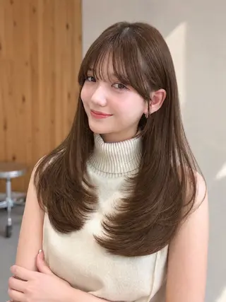 セミロング oto🤍×美髪× ゆるふわレイヤーのヘアスタイル