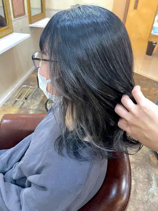 セミロング カラー 岩谷/ブリーチ 🪽透明感カラーのヘアスタイル
