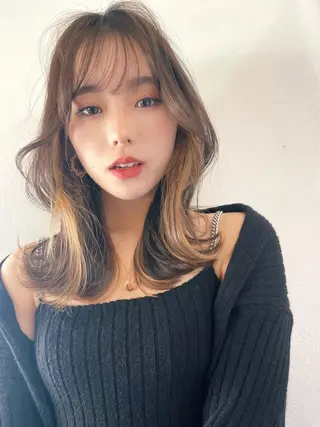 ミディアム カラー レイヤーカット、 大人可愛い　中村美羅のヘアスタイル