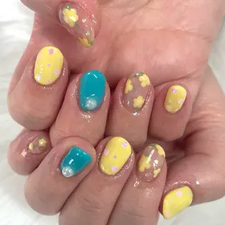 ネイル MADDYNAILS ✴︎柏痛ネイルのネイルデザイン