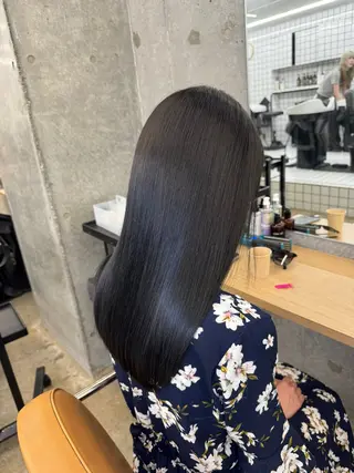 ロング 縮毛矯正×髪質改善× 艶髪カラー 吉原和磨のヘアスタイル