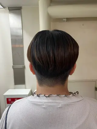 ショート 逢坂 智也のヘアスタイル