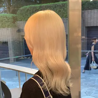 セミロング カラー れい🫧 ハイトーン特化のヘアスタイル