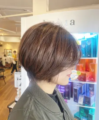 ショート カラー 谷口ゆめ/縮毛矯正/ 大人女子/眉ワックスのヘアスタイル
