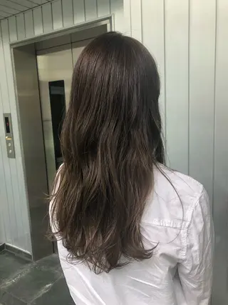 セミロング カラー メンズも◎ 北澤みさきのヘアスタイル