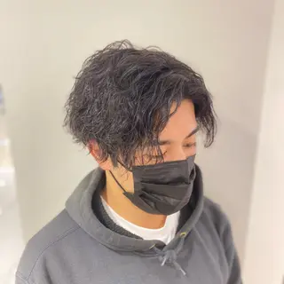 ショート パーマ メンズ 橋本 琉磨のヘアスタイル