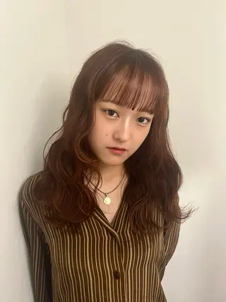 セミロング Airi 韓国y2k ハイレイヤーのヘアスタイル