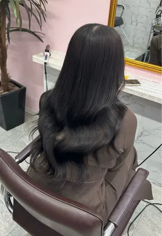 ロング PREss Yuiのヘアスタイル