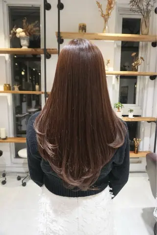 ロング カラー Hina 🎀🤍のヘアスタイル