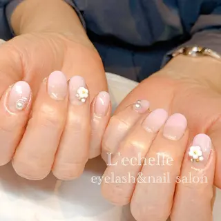 ネイル .. momoko🕊のネイルデザイン