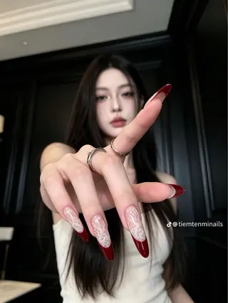 ネイル 🪷Mi.o あいちゃん🐝のネイルデザイン