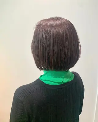 ショート カラー 髪と心を整える美容師 透明感カラー/ボブのヘアスタイル