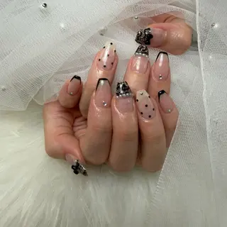 ネイル 岸 麗佳のネイルデザイン