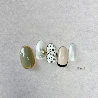 ミディアム pllia beautyのネイルデザイン