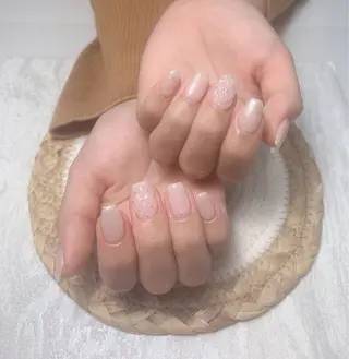 ネイル uu ネイルサロン関内🌼のネイルデザイン