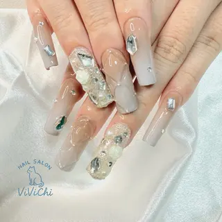 ネイル ViViChi 梨帆のネイルデザイン
