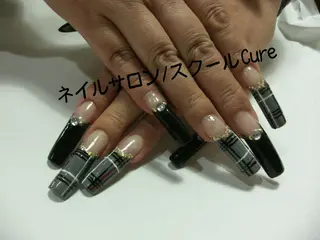 ロング ネイル ネイルサロン Cureのネイルデザイン
