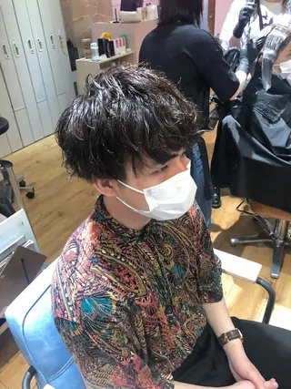 ショート メンズ 【ブリーチ無しW】 【暗髪&暖色系】圭真のヘアスタイル