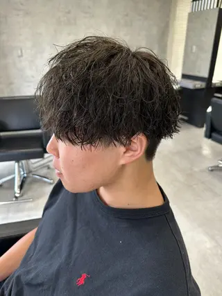 ショート パーマ メンズ ユウ🪄 パーマ指名No1のヘアスタイル