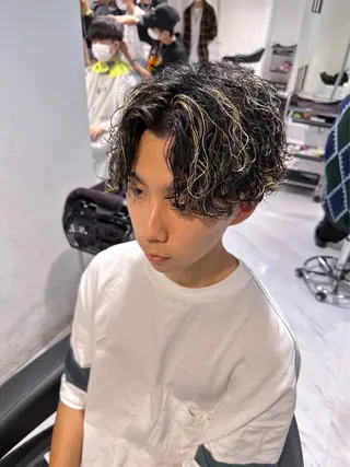 ショート カラー パーマ メンズ ⚡️メンズ特化⚡️ RYUKIのヘアスタイル