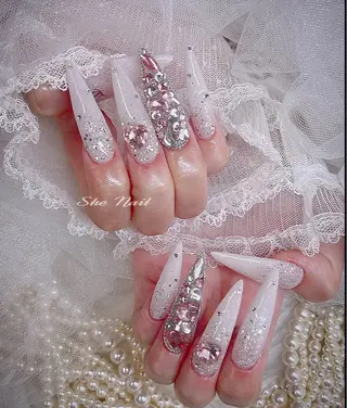 ネイル ISA_ BELLAのネイルデザイン