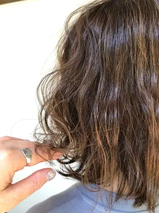 ミディアム カラー 勝野 麻美のヘアスタイル