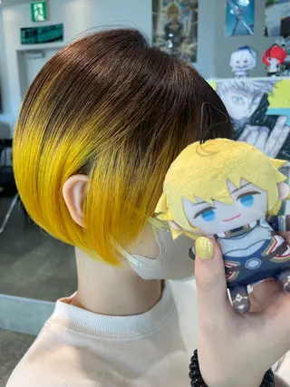 ミディアム カラー インナーカラー 推し ブリーチ 髪質改善のヘアスタイル
