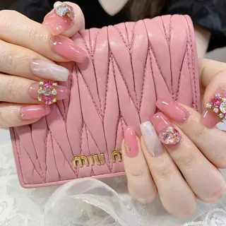 ネイル La neige* yuki 🐩🌙のネイルデザイン