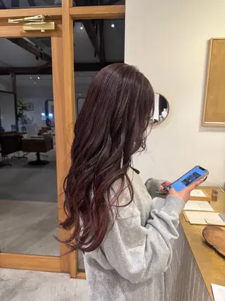 ロング 亀山 友菜のヘアスタイル