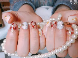 ミディアム ネイル 長さ出し専門 nynaのネイルデザイン