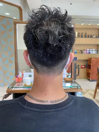 ショート カラー パーマ ヘアアレンジ メンズ メンズパーマの巨匠 鈴木純のヘアスタイル