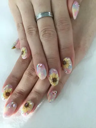 ネイル 💎🐰 saki. m 🐰💎のネイルデザイン