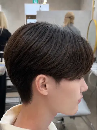 メンズ ニュアンスパーマ🌀 毛流れ🩶イザベラのヘアスタイル