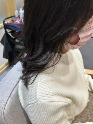 セミロング カラー やまぐち あやみのヘアスタイル