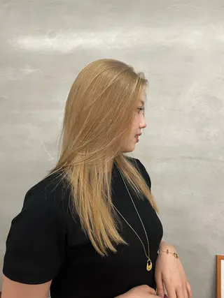 ロング サカモト ナオミのヘアスタイル