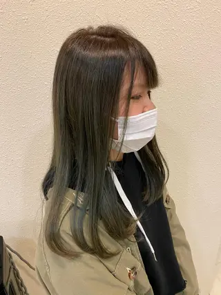 ロング カラー 中川 茜里のヘアスタイル