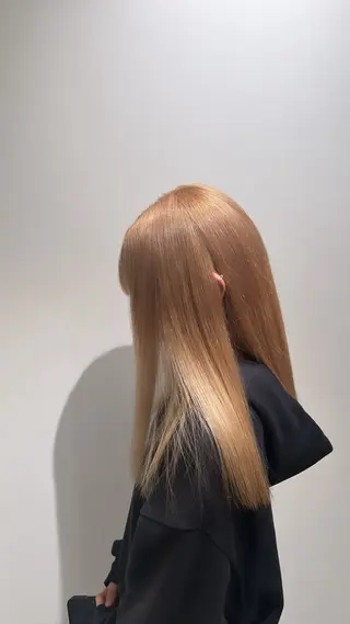 ロング 🤍縮毛矯正 髪質改善 ツヤ髪🤍のヘアスタイル