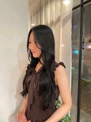 ロング カラー 西野 優夏のヘアスタイル
