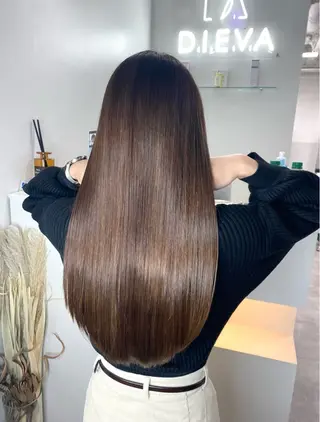 ロング 🫧とぅるん艶髪🫧 透明感カラー×猿渡のヘアスタイル