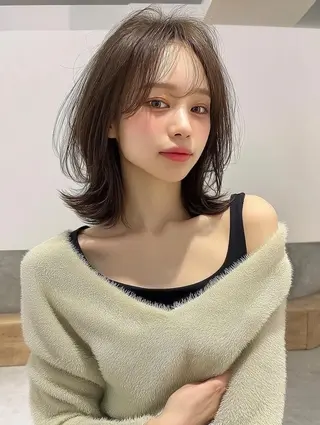 ミディアム 砂澤 瞳のヘアスタイル