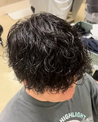 ショート パーマ 会社で浮かない ビジネスヘア/心斎橋のヘアスタイル