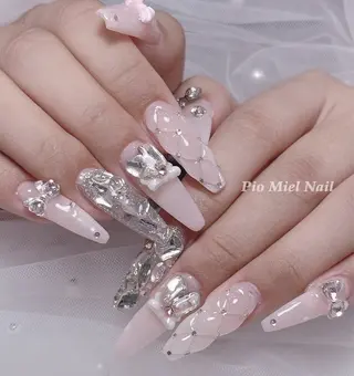 ネイル HANA 長さだしのネイルデザイン