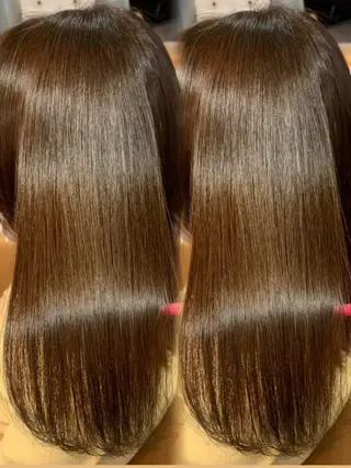 セミロング 髪質改善/縮毛矯正/ レイヤーカットななこのヘアスタイル