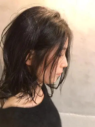 ミディアム さの あやねのヘアスタイル