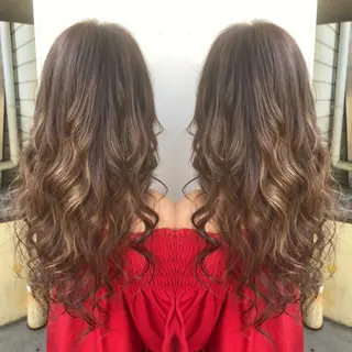 ロング あびこ amiのヘアスタイル