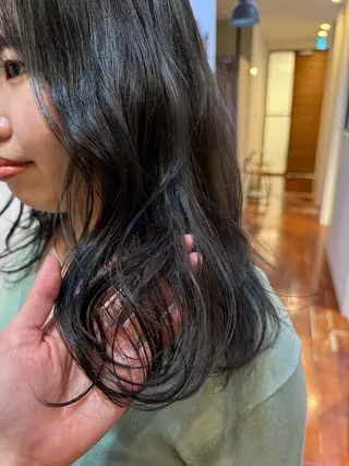 ミディアム momo 札幌美容師のヘアスタイル