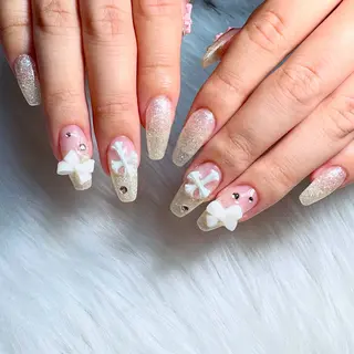 ネイル 坂上 万奈のネイルデザイン